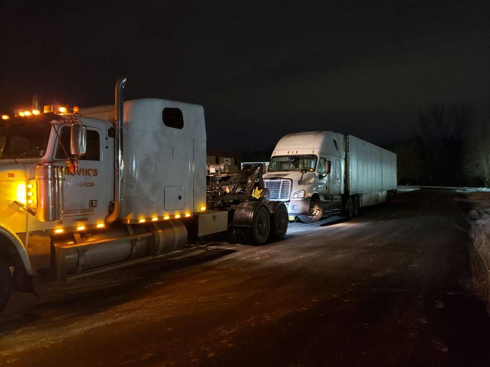 Froviks Towing And Recovery (26)